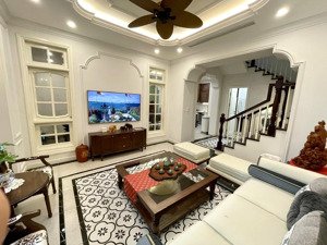 hiếm-ảnh thực tế bán liền kề tô hiệu bà triệu, hà đông, 83m²x4 tầng, ô tô tránh, an ninh biệt lập