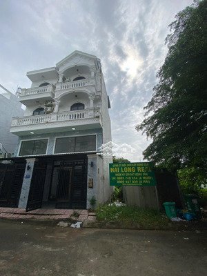 bán đất 2 mặt tiền trước sau kdc đồng bộ 110m2 4,3 tỷ