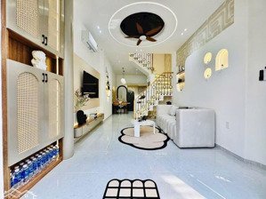 nhà mới phú nhuận! nhà 47m2 đường hoa phượng giá chỉ 2tỷ480. nhà 1t1l, có pn trệt. sẵn nội thất