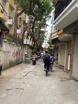 nhà kim ngưu 69m2, mặt tiền 5.5m, xây ccmn, ngõ ba gác, giá 9.8tỷ