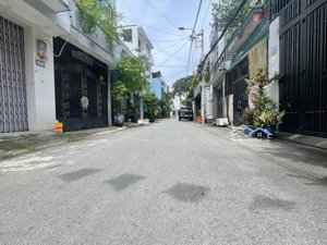 bán gấp nhà tô hiệu_tân phú_70m_1t2l_hẻm xe tải tránh_giá chỉ 6.5tỷ_shr_lh xem nhà ngay