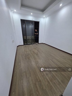 cho thuê nhà nguyên căn nhà mới 6 tầng - phố tư đình - giá 12 triệu