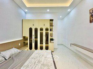 bán gấp nhà 6 tầng hồ tùng mậu dt 35m2, 10 phòng, cho thuê dòng tiền, kv nhiều trường đh lớn 9,8 tỷ