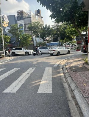 bán nhà riêng tại cổ linh, 8,6 tỷ, 35m2, 4pn, 4wc, 7 tầng thang máy.