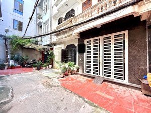 bán nhà nguyễn hy quang ,hoàng cầu -ngõ thông,thoáng trước sau .dtsd 48m ,nhỉnh 16tỷ