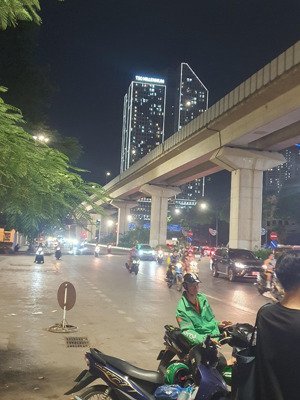 bán nhà riêng tại đường ngô thì sỹ, vạn phúc, hà đông, hà nội, lô góc ,ôtô đỗ gần 7,9 tỷ, 33 m2 .