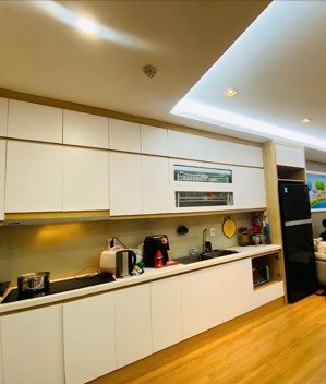 cần tiền bán gấp chung cư 219 trung kính cantral field cầu giấy 75m 2n2w full đồ, sổ đỏ 8,x tỷ