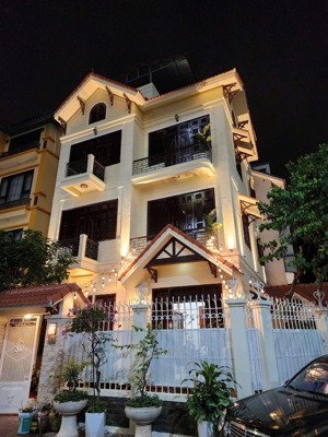 biệt thự mỹ đình -lô góc đẹp nhất phố- 150m