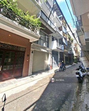 siêu phẩm cầu giấy! nhà đẹp phân lô 2 mặt thoáng,gara ô tô 20m ra mặt phố hoàng quốc việt