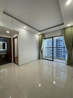siêu hiếm cho thuê rivana 1pn 51m2 block b view hồ bơi nhà mới ở liền chỉ 5,5tr/th.lh 