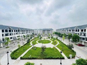 chính chủ cần bán liền kề dt 100m2, mặt tiền 5m, giá nhỉnh 15 tỷ. dự án hinode royal park