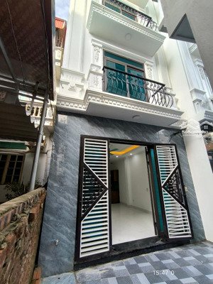 nhà mới 5 tầng , 37m2 giá 5.96 tỷ, 10m ra ô tô, sát kđt đô nghĩa, sổ vuông