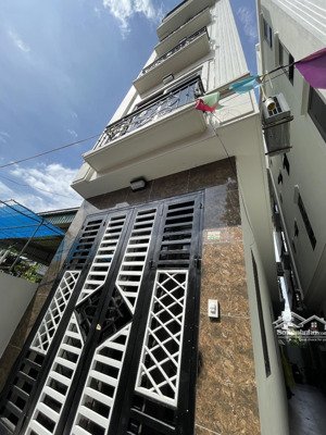 nhà đẹp 5 tầng vân canh - ô tô đỗ cổng - gần chợ - sát vành đai 3.5 - chỉ 5.5 tỷ