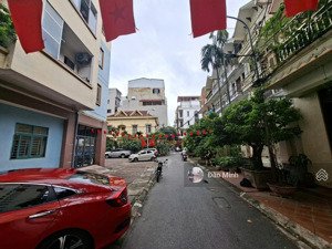 siêu phẩm cầu giấy, 76m, phân lô ô tô tránh, 2 thoáng sáng, gia đình ở sướng, yên tĩnh giá tốt