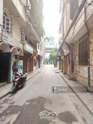 mt 13.3m - lô góc đẹp nhất đống đa, 1 nhà ra phố, ô tô tránh, bãi xe 100m, đầu tư siêu lợi nhuận!