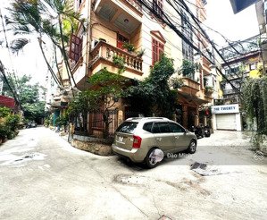 chính chủ bán nhà lô góc, ô tô vòng quanh, 3 mặt tiền phố chùa bộc, đống đa!