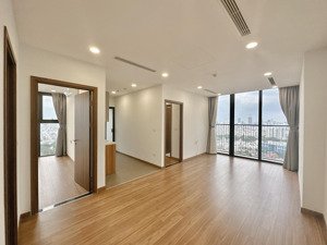 cho thuê hot layout góc 2pn2wc eco green q7 view pháo hoa, view q1 và l81, sẵn rèm 14tr5/th