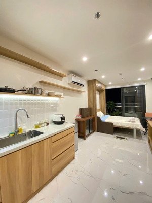 bán nhanh studio view thoáng đn giá cực tốt 1850 sẵn hđ thuê