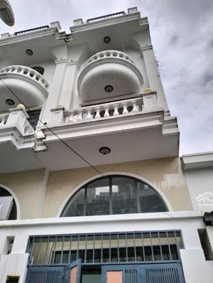 aeon tp 5 lầu hxh dt4x16 7ty5 chủ ngộp bán nhanh