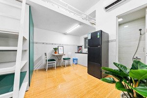 duplex đủ nội thất, ở 2-3 người. ngay cầu thị nghè. toà nhà thang máy, hầm xe. tiện đi làm và học