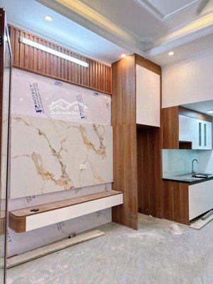 nhà giảng võ, ba đình - 4.5 tỷ, ngõ thoáng, gần phố, tặng full nội thất, về ở ngay