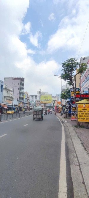 mặt tiền vàng phổ quang, 68m2, 3 tầng vị trí kim cương giữa lòng phú nhuận!