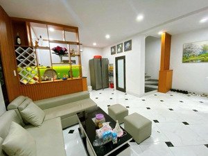 quá rẻ! hồ đắc di, gần hồ, ngõ nông, nhà vuông đẹp ở ngay, sau qh nhà mặt phố, 42m2*4t, 7.1 tỷ