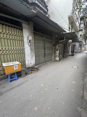 bán đất phân lô ngã trần cung-hoàng quốc việt, dt 118m2. mặt tiền 8m. cách mặt phố 1 nhà. giá 19 tỷ