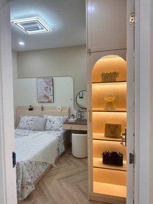 siêu hot bán cc sky garden i, phạm văn nghị, 6,2 tỷ, 81m2, 3pn, 2wc, full nội thất