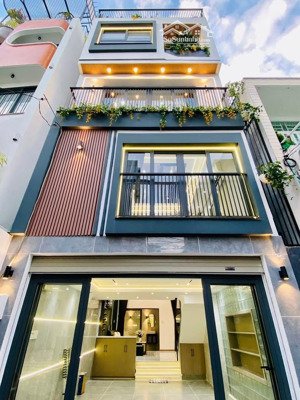 cô mỹ cần tiền bán nhà mai thị lựu-đakao-q1, gần trường đại học mở. 4tỷ350/86m2 đang cho thuê 33tr