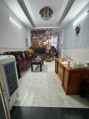 nhà bán mt đường tch16 phường (tch cũ) trung mỹ tây quận 12