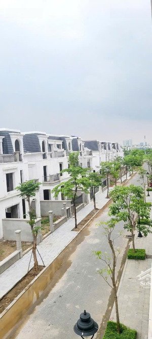 bán gấp biệt thự song lập thảo viên dự án hinode royal park. diện tích 200m2 giá 40 tỷ. 