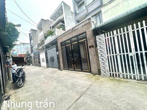 bán nhà 2 tầng hoàn công. vị trí phường đông hoà gần hội trường đông hoà dt 70m2