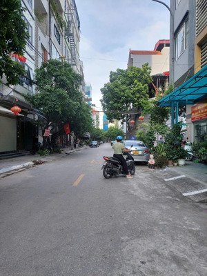 cc bán nhà mặt phố lý thường kiệt - căn góc - 55m2, vỉa hè rộng kinh doanh đỉnh