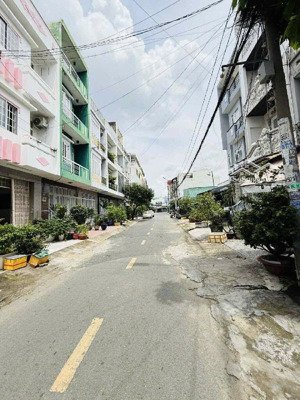 bán nhà mặt tiền khu vip bình tân - vị trí kinh doanh sầm uất- vỉa hè 3,5m, chỉ 8 tỷ