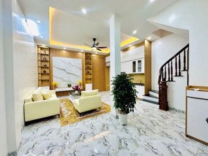 nhà đẹp phố đông thiên - giá đầu tư nội thất sang xịn, vị trí đỉnh, gần ô tô