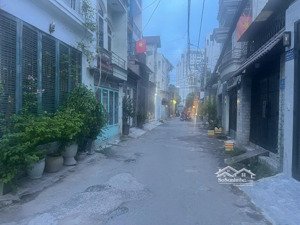 gấp bán nhà hxh 5m đường nguyễn văn lượng, phường 17, gò vấp, 58m2, 3 tầng, 3 pn, 3wc, nhỉ 4 tỷ.