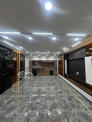 chỉ 12,6 tỷ nhà phân lô hoàng văn thái,gara ô tô, thang máy, nội thất nhập khẩu, 50m² x 6 tầng