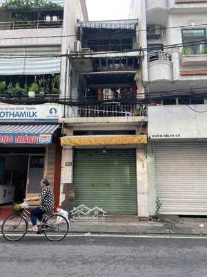 hot hot..bán nhà mặt tiền, 3 tầng hồ bá kiện. dt đất 44m2