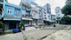 nhà mặt tiền kdc nam hùng vương,3 lầu 4x17 chỉ 6.8 tỷ view công viên