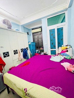 bán gấp nhà riêng tại phạm văn đồng, dịch vọng, cầu giấy, hà nội, 11 tỷ, 38 m2