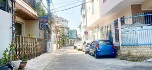 nhà 3 tầng kiệt 7m oto tránh nhau lê đình lý. s= 190 ngang 7.8m giá: 13.xx tỷ