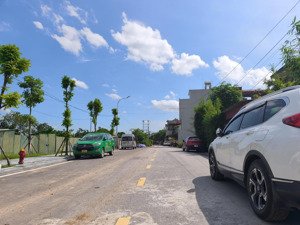 cc bán 48.5m2 đất thôn đoài - nam hồng cách 2 nhà ra bìa làng