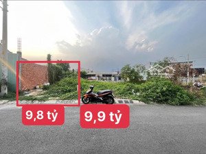 đất gần phạm văn đồng, ven sông, đường 8m, ngang 4.5m, giá 9,x tỷ