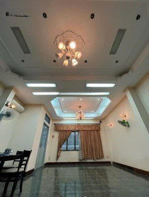 105m2 sổ 3 tầng btct hoàn công đủ. biệt thự cổ hoàng diệu. kdc dân trí cao chỉ 16.986 tl