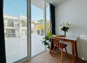 căn hộ 1pn full nội thất ban công siêu to thoáng mát gần co.opmart nhiêu lộc