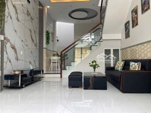 lên sóng căn nhà vị trí siêu đẹp cho gia đình nhỏ - nhà mới vuông vức - ngay ngã tư thủ đức - 51m2