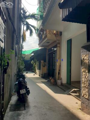 BÁN NHÀ 1.35 TỶ 2 TẦNG 40M2 ( ĐÔNG NAM ) NGÕ ĐƯỜNG BÁI