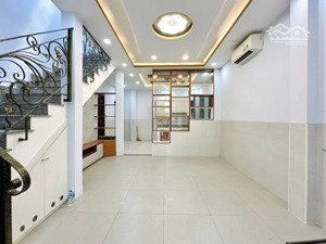 bán nhà riêng tại cách mạng tháng tám, 6,75 tỷ, 45m2, pháp lý đầy đủ, hàng hiếm tại giá ưu đãi