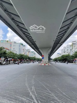 gia đình tôi cần bán nhà mặt phố minh khai - dương văn bé kd đỉnh 85m2 mt 6m cho thuê 20tr/thg